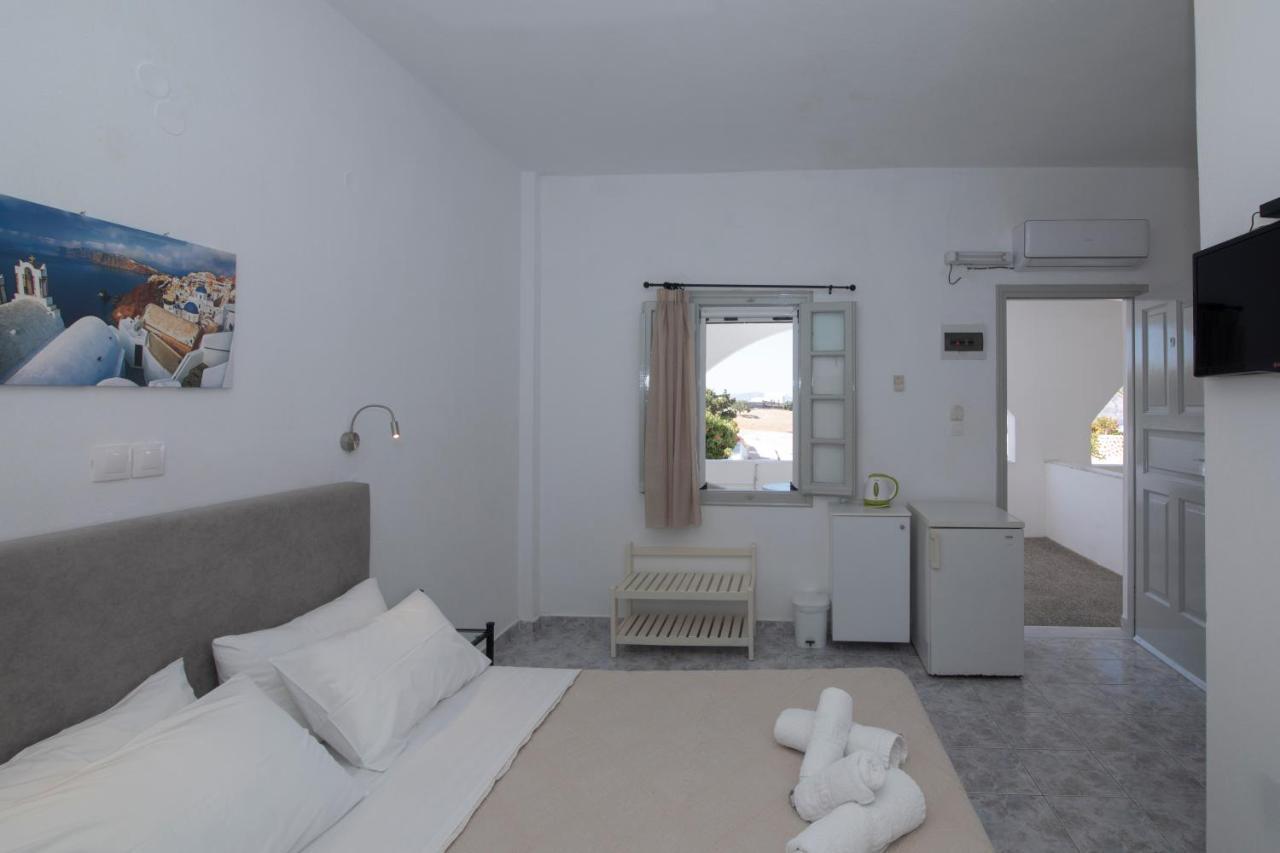Thira's Dolphin Appart hôtel