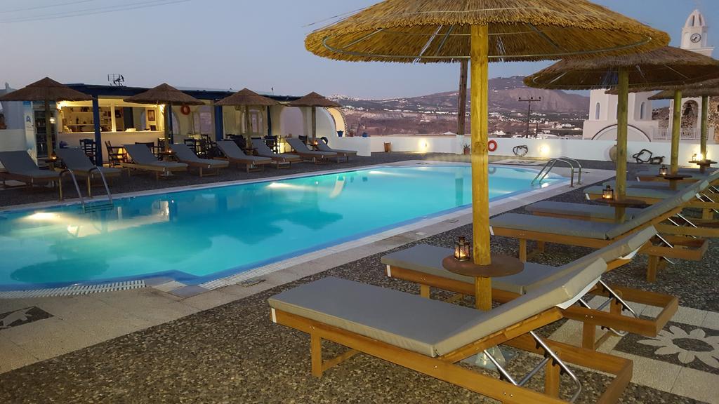 Thira's Dolphin Appart hôtel